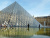 Glaspyramide im Innenhof des Louvre